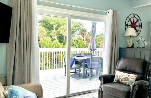 North Captiva Casa | Hummingbird Hideaway Includes Golf Cart 300 Steps to Beach