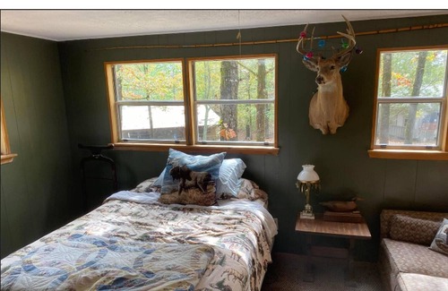 Octavia Cabina | Hunter/fisherman cabin close to boat ramp and National Forest