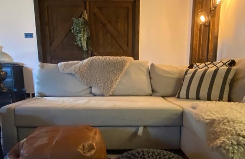 Ashford Cabina | Hunters Cabin- Farm Stay