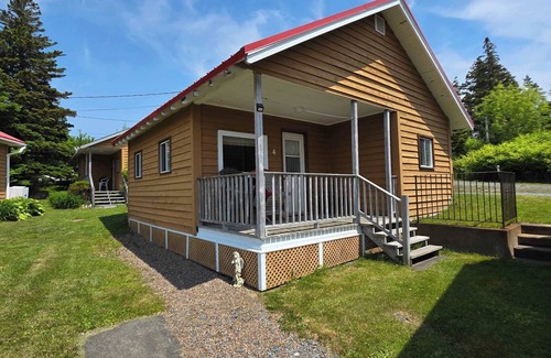 Hunts Point Cabina | Hunts Point 1-BR Coastal Retreat - Cottage # 6