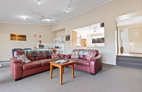 Forge Creek Casa | Huon - Waterfront Retreat: Secluded lodges perfect for nature lovers