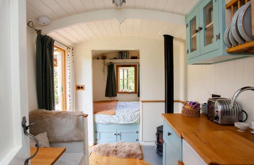 Dorchester Casa | Hurdlemakers Hut