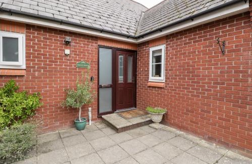 Ewyas Harold Casa | Hurst Green