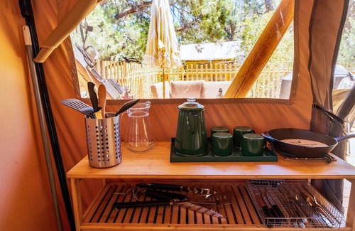 Lower Lake Otro | Huttopia Wine Country