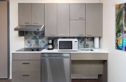 Airport North Hotel | Hyatt House Orlando Airport