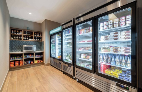 North Natomas Hotel | Hyatt House Sacramento Airport - Natomas