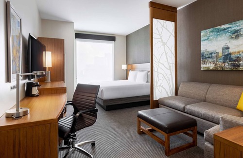 Luckie-Marietta District Hotel | Hyatt Place Atlanta Centennial Park
