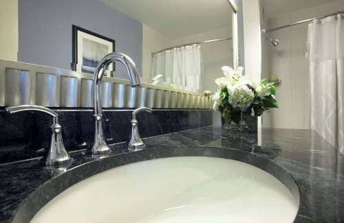Downtown Buffalo Hotel | Hyatt Regency Buffalo / Hotel and Conference Center