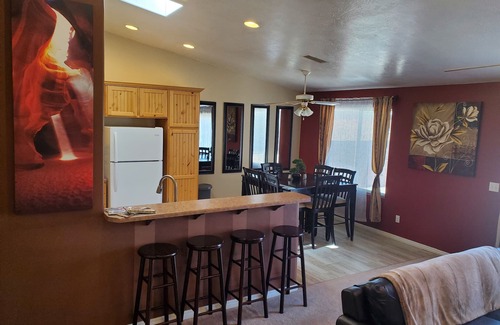 Page Casa | I Deal Lake Powell Home 3BR, Jacuzzi, BBQ & Firepit