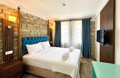 Kilitbahir Koyu Hotel | İlia Konak