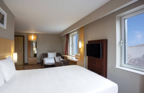 Belfast City Centre Hotel | ibis Belfast Queens Quarter