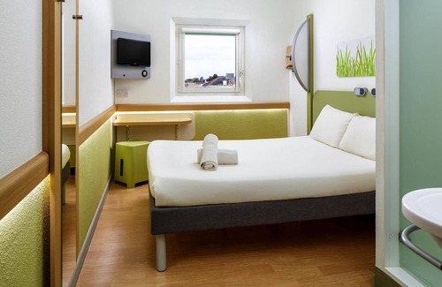 London Borough of Hounslow Hotel | ibis budget London Hounslow