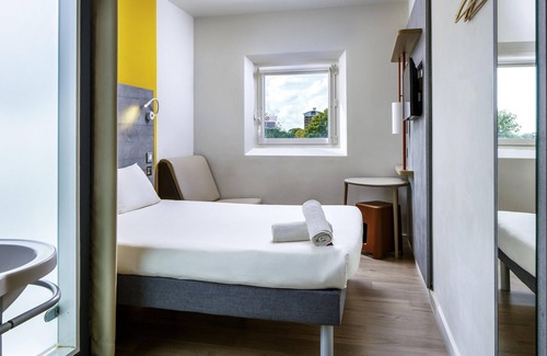 London Borough of Hounslow Hotel | ibis budget London Hounslow