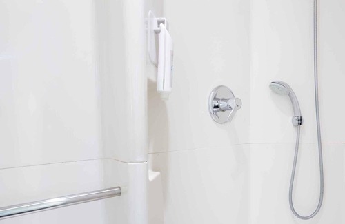 Quartier des Grandes-Carrieres Hotel | ibis budget Paris Porte de Montmartre