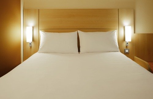 Luton Hotel | ibis London Luton Airport