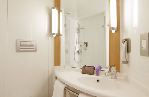 Luton Hotel | ibis London Luton Airport