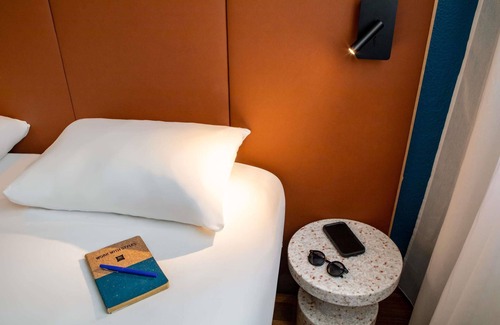 18th Arrondissement Hotel | ibis Paris Ornano Montmartre Nord 18ème