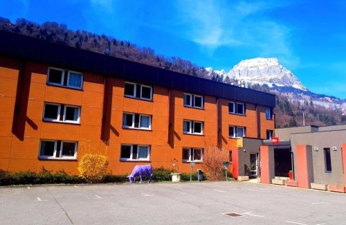 Sallanches Hotel | Ibis Sallanches Porte du MontBlanc