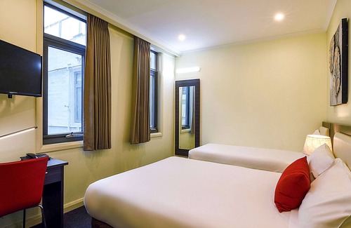 Melbourne Central Business District Hotel | ibis Styles Kingsgate