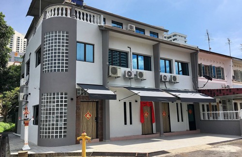 Downtown George Town Casa | iBook10 Deluxe Loft Suite Room by iBook Homestay