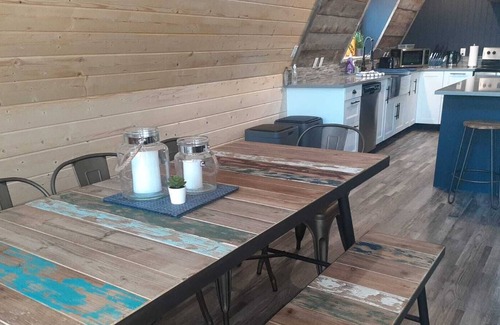 Arnes Cabaña | Iconic A-frame in Cottage Country, Steps Away From a Sandy Beach