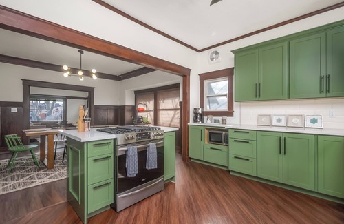 Tower District Casa | Iconic Tower Craftsman - Contemporary Chic, 4 BDR