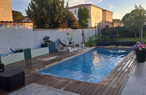 Calvisson Villa | Idéalement Située, Location Villa Moderne 6 Personnes Avec Piscine