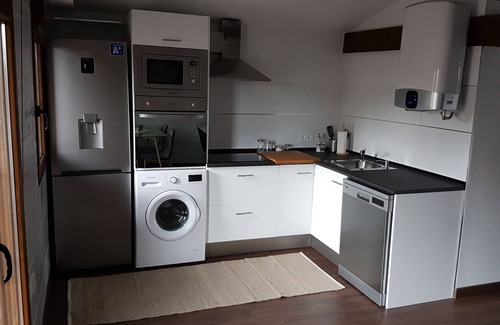 Escobedo Apartamento | Apartamento ideal parejas con WIFI y aparcamiento