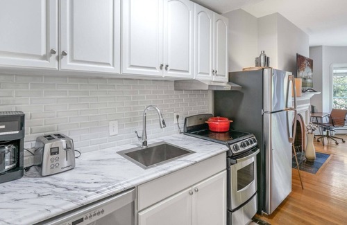 Back Bay West Apartamento | Ideal Back Bay 1BR w/ City View, A/C, near Charles River, by Blueground