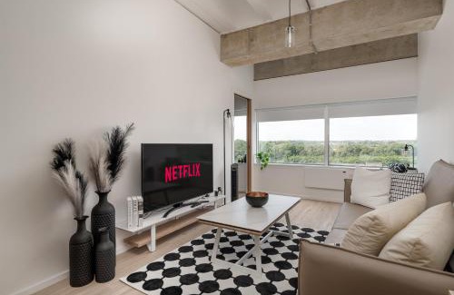 Central Milton Keynes Apartamento | Ideal for Corporate and Business stays with Free Parking Above MK Train Station