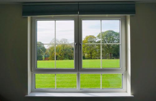 Blackburn Casa | Ideal Homestay Edinburgh