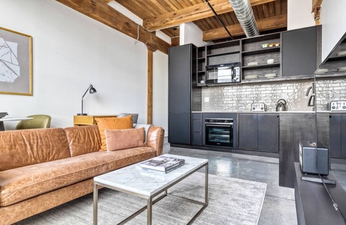 Sheffield Neighbors Apartamento | Ideal Lincoln Park 1BR w/ Lounge, Roof & Gym, near DePaul, by Blueground