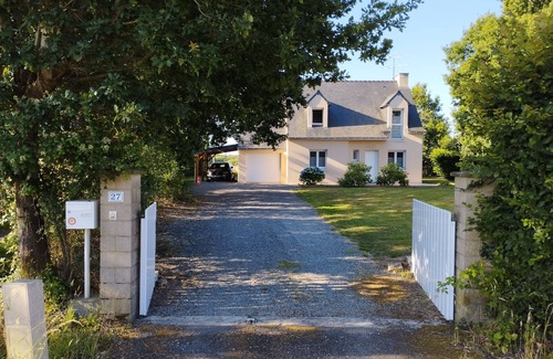 Ferel Casa | Ideal entorno y diseño para vacaciones familiares.