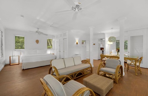 Negril Hotel | Idle Awhile Beach Negril, Upper White House Suite