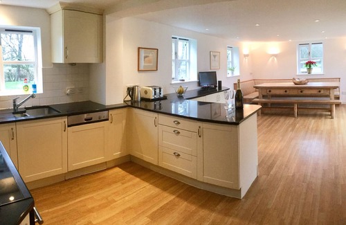 Severn Stoke Casa | Idílica casa de vacaciones de familia-5 dormitorios en el borde de los Cotswolds. Capacidad para 9 + 1