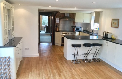 Severn Stoke Casa | Idílica casa de vacaciones de familia-5 dormitorios en el borde de los Cotswolds. Capacidad para 9 + 1