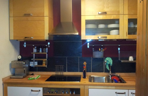 Kronenburg Casa | Idílico casa de vacaciones en el campo, con terraza y jardín de invierno