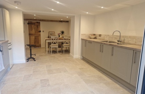 Ramsbury Cabaña | Idyllic period cottage in Ramsbury, recently renovated.
