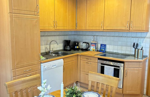 Emden Casa | Idyllisches Ferienhaus in Emden, 6 Pers., Großer Garten, Haustiere