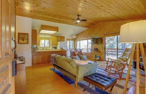 Idyllwild Cabaña | Idyllwild Cabin w/ Deck & Tahquitz Peak Views