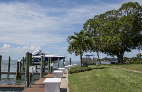 Coquina Key Condominio | ¡Si usted está buscando paraíso, su búsqueda para aquí en este condominio de Waterside!