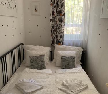 Kaposvar Apartamento | Ifjú-lak 1 vendégház