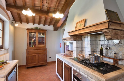 Castroncello Villa | Il Bel Laghetto 12, Castiglion Fiorentino, Arezzo