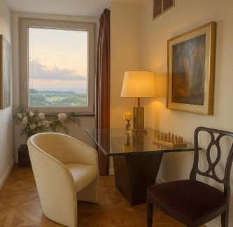 Pinerolo Apartamento | Il Grattacielo Luxury Home - Pinerolo Center - Confort and Beautiful View