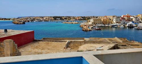 Lampedusa Casa | Il maestro di nodi - Casa vista mare