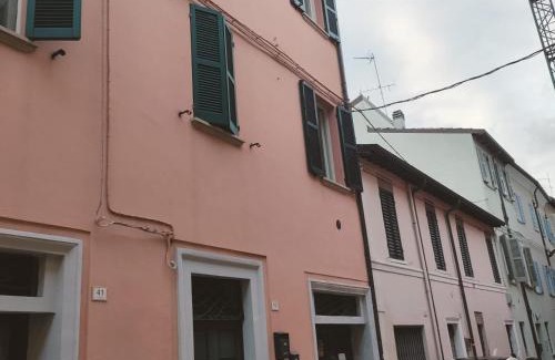Pesaro Apartamento | Il nido di Silvia a due passi dal teatro Rossini