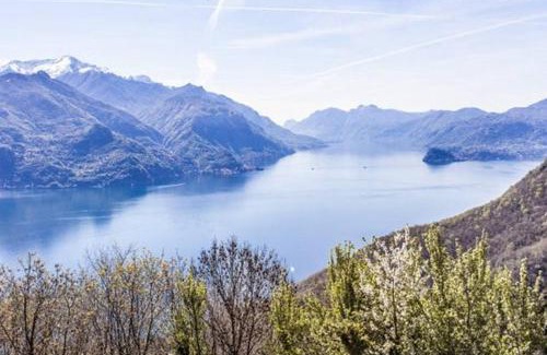 Santa Maria - Rezzonico Apartamento | Il Nido