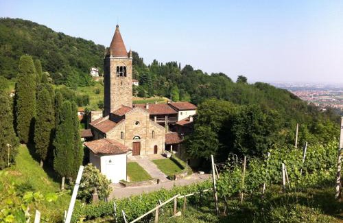 Sotto il Monte Giovanni XXIII Cama Y Desayuno | IL NIDO sul Canto