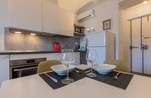 Historic Centre Apartamento | Il Papiro Apartment by Wonderful Italy
