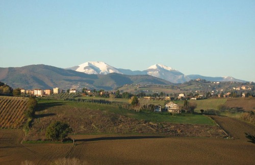 Serra de' Conti Cama Y Desayuno | Il Pozzo di Vivalpa